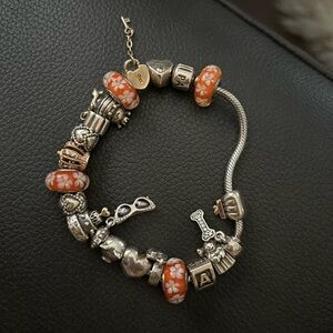 Authentic!! Pandora bracelet with 20 genuine Pandora charms!!